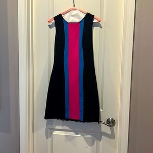 Trina Turk absolutely beautiful dress size 0! Extremely flattering!